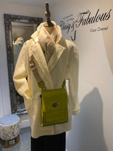 Load image into Gallery viewer, Antonia Satchel Bag 21600
