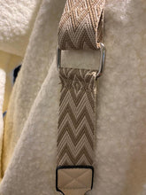 Load image into Gallery viewer, Antonia Satchel Bag 21600
