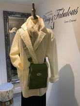 Load image into Gallery viewer, Antonia Satchel Bag 21600
