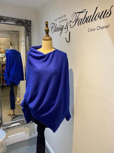 Load image into Gallery viewer, Amanda Asymetrical Knit
