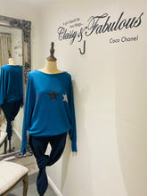 Load image into Gallery viewer, 3 Star Horizontal Knit
